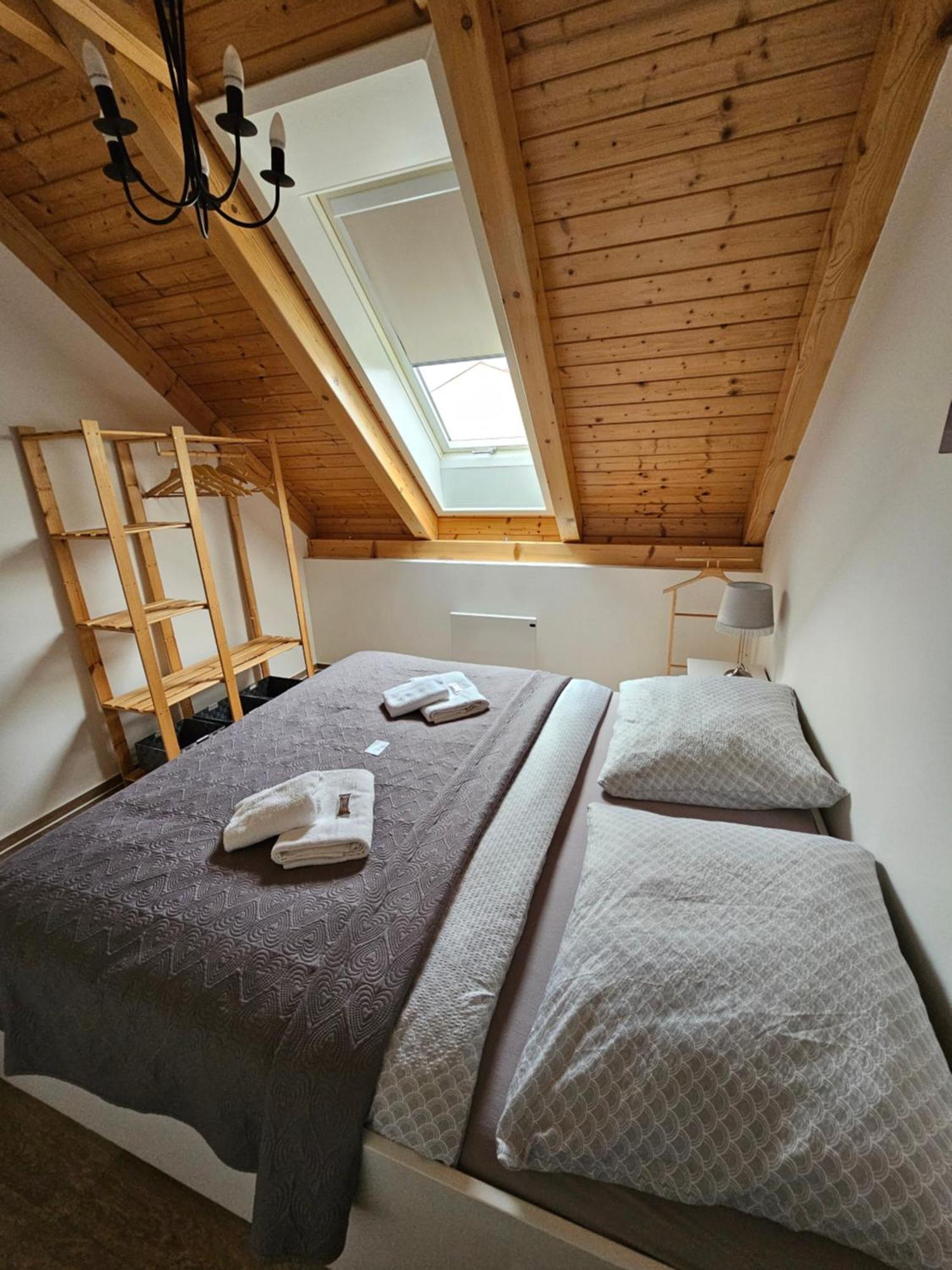 Apartman Maja Микулов Екстериор снимка