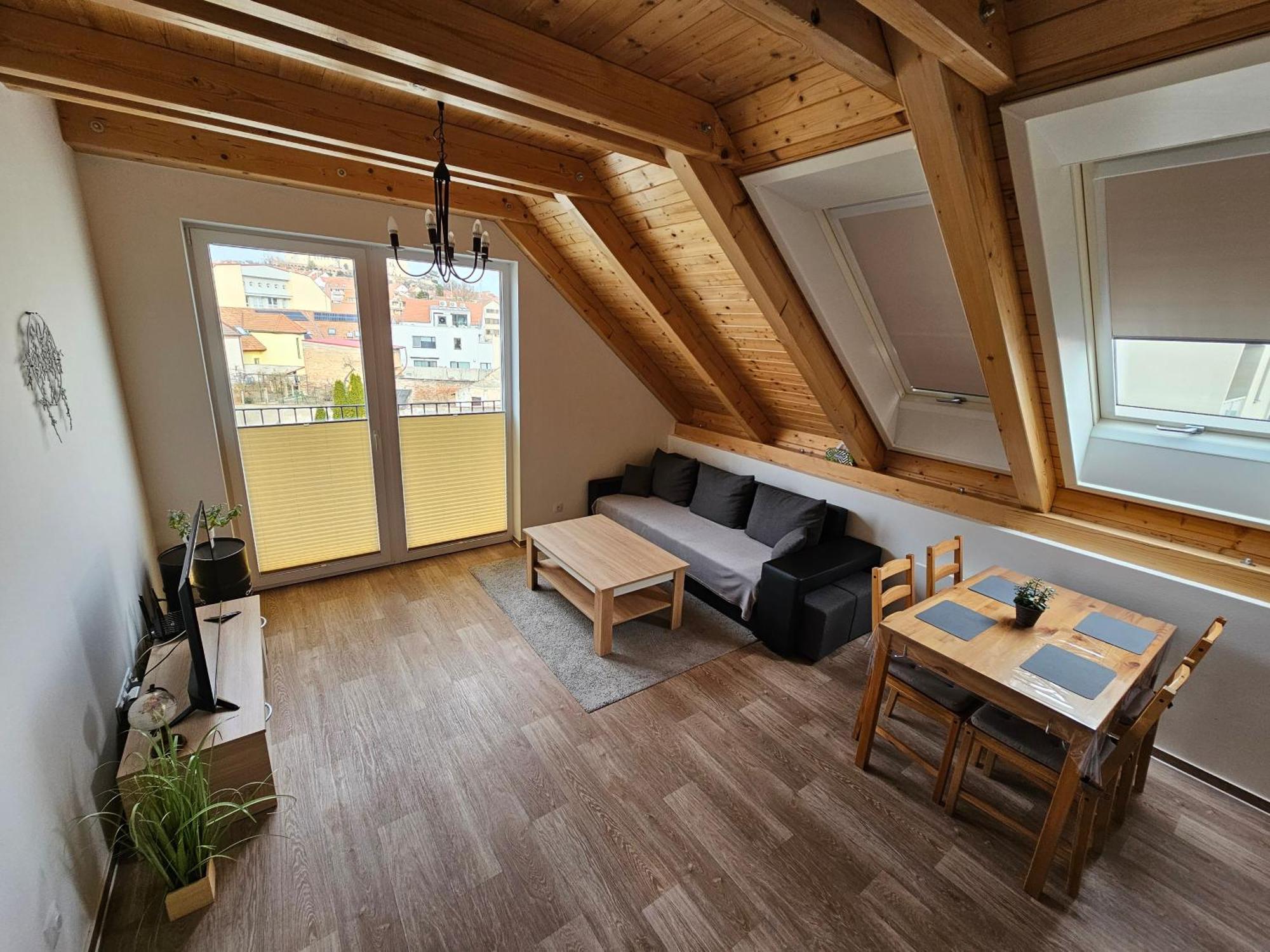 Apartman Maja Микулов Екстериор снимка