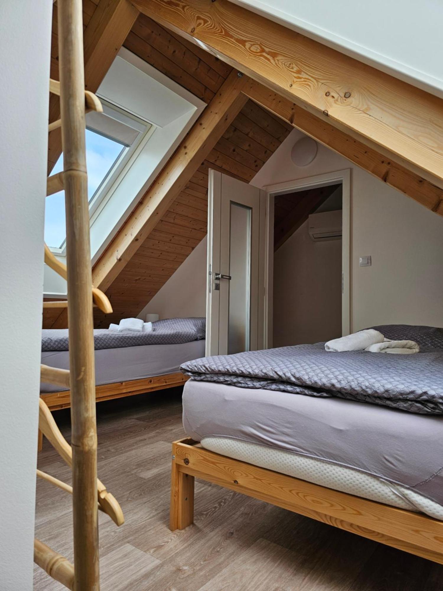 Apartman Maja Микулов Екстериор снимка